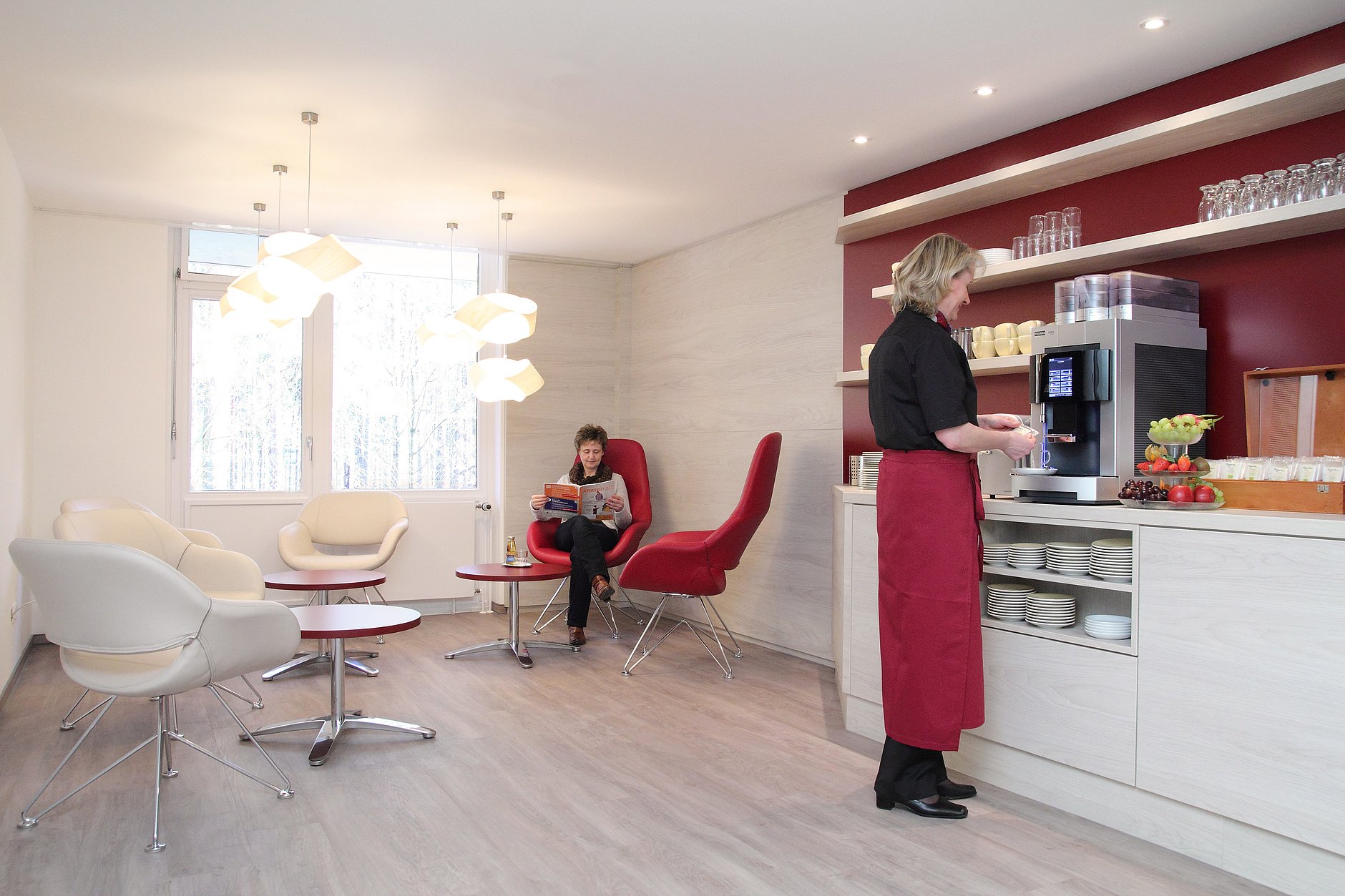 HGZ | Lounge Privatstation Dies zeigt die Lounge auf der Privatstation im HGZ.