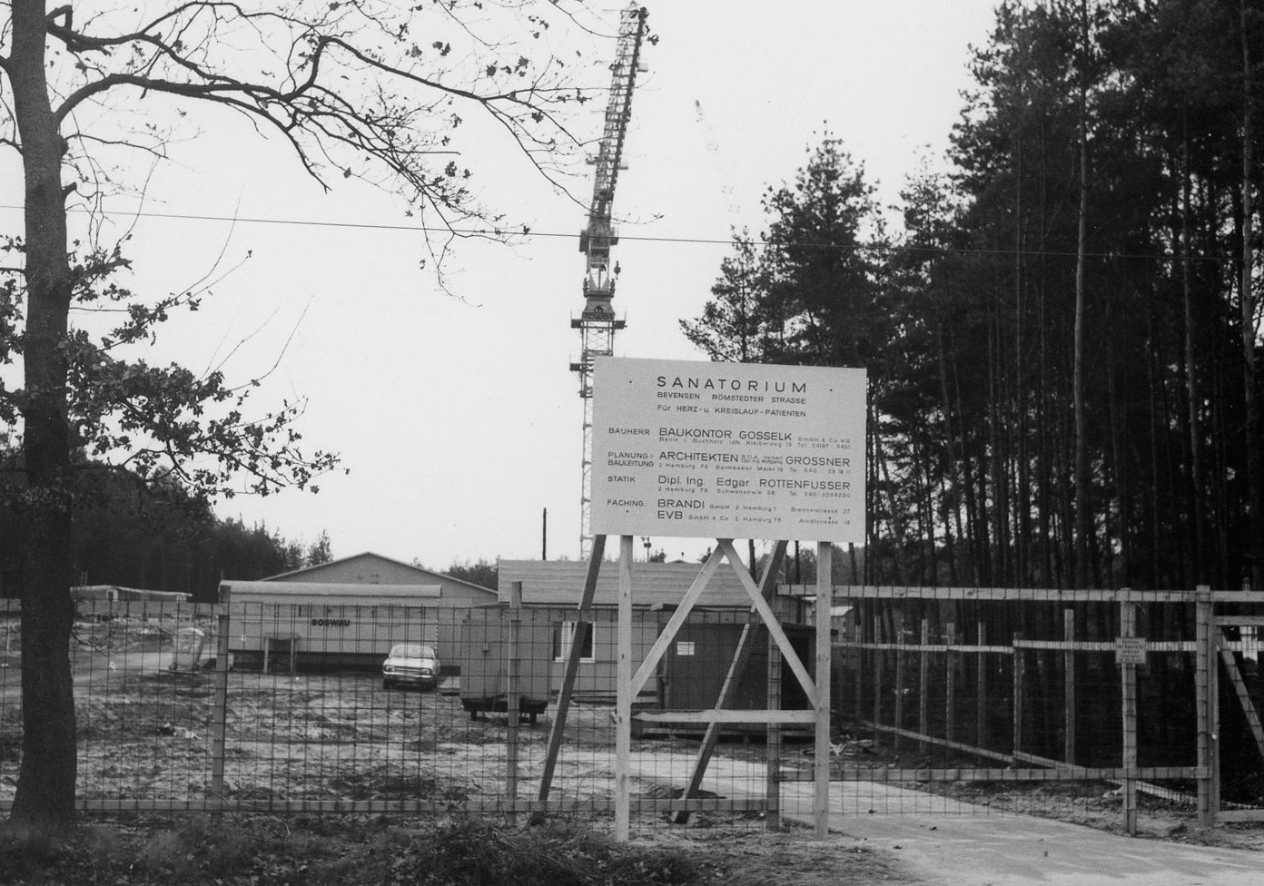 HGZ | Bauschild für das HGZ Dieses Bild zeigt das Bauschild für das Herz- und Gefäßzentrum Bad Bevensen.